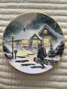Knowles Holiday Snowy Cottage Decorative Plate with Gold Rim